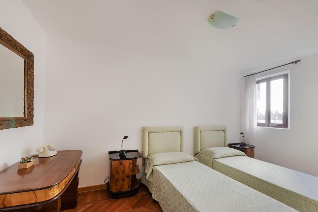 Walk On The Water ✧ 5 Minutes To Rialto Bridge Apartamento Veneza Exterior foto