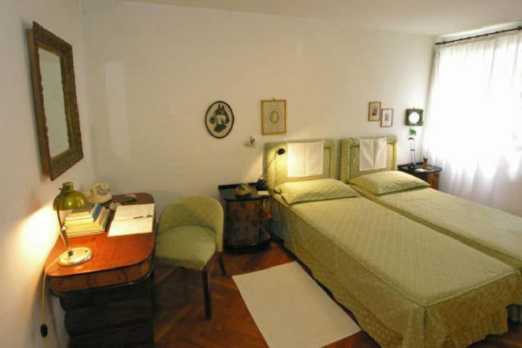 Walk On The Water ✧ 5 Minutes To Rialto Bridge Apartamento Veneza Exterior foto